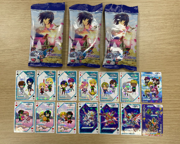 セブンイレブン×ガンダムSEEDお菓子！覚醒種・プチせんべいカード付き・ラクスのラスクなど7種類登場！
